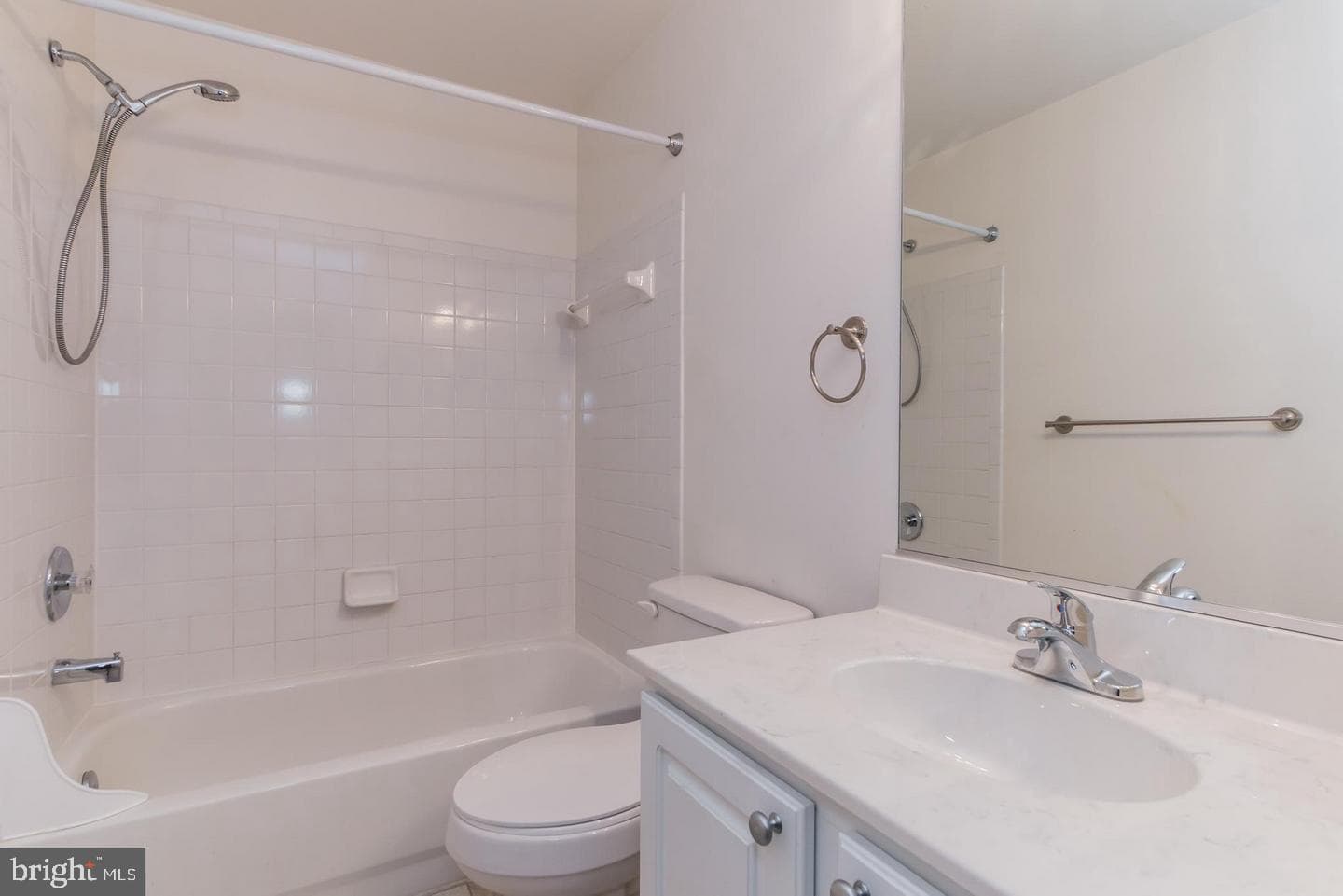 3398 Nadia Loop photo 10