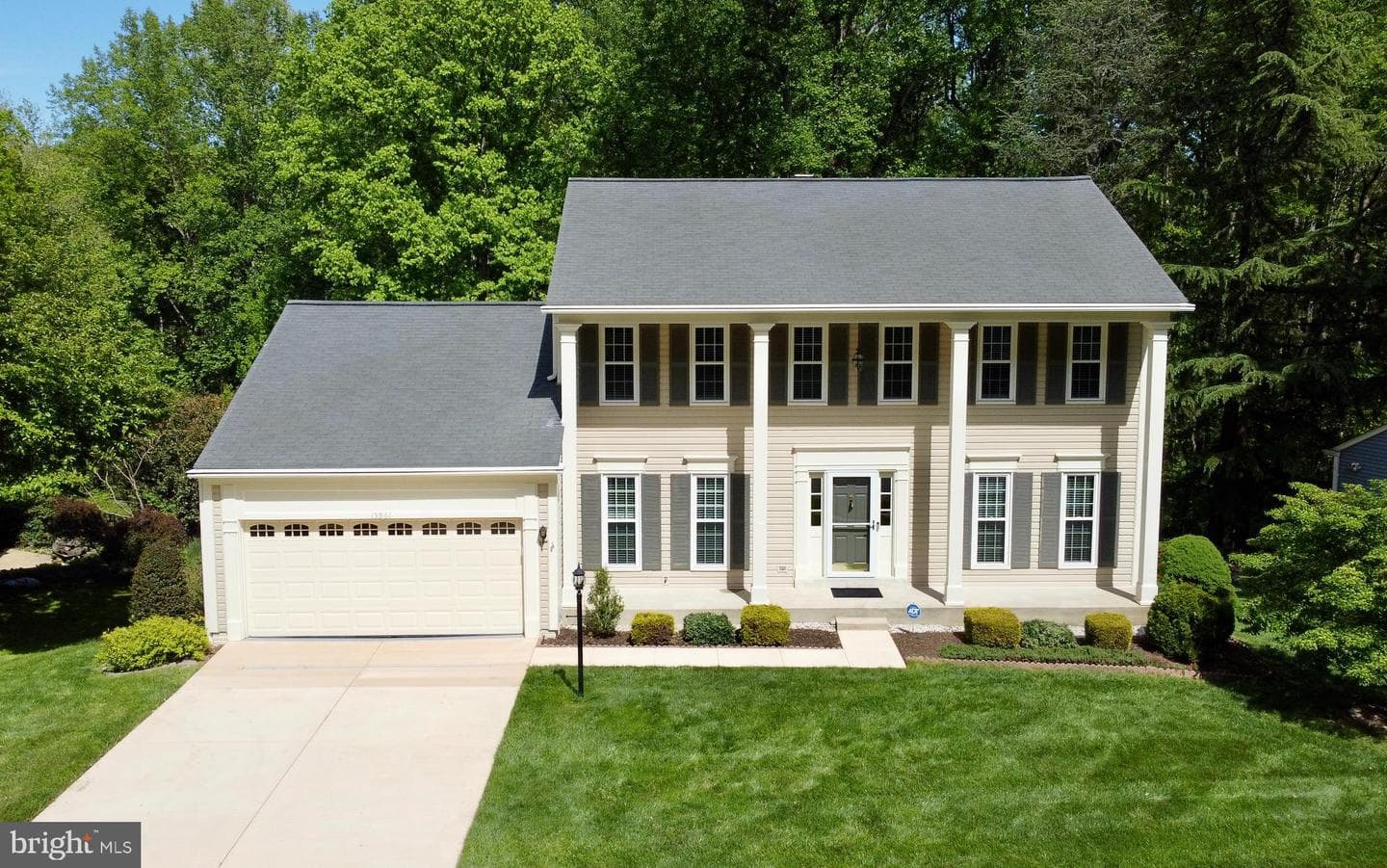 15861 Montview Drive photo 3