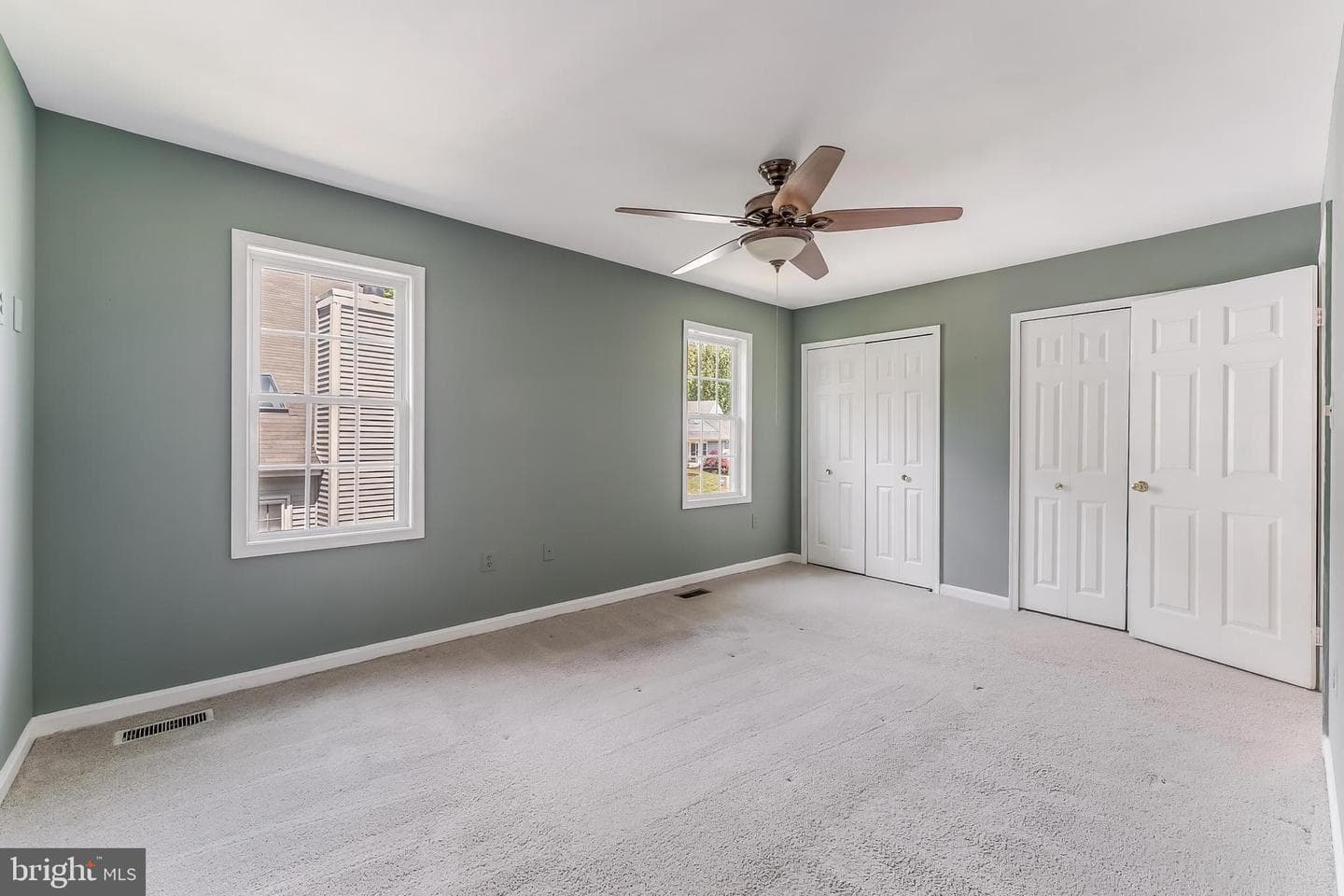 15045 Holleyside Drive photo 32