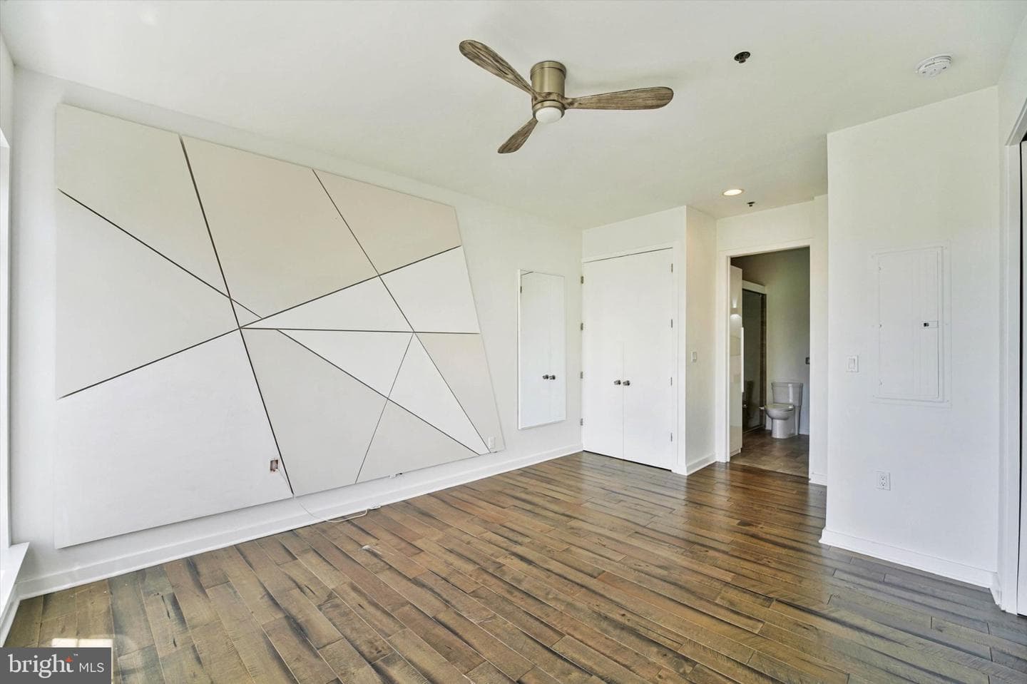 820 Belmont Bay Drive #303 photo 39