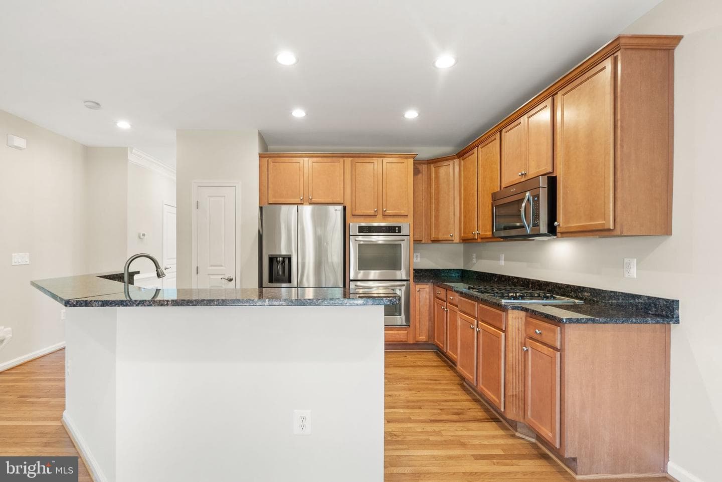 5484 Amberview Court photo 19
