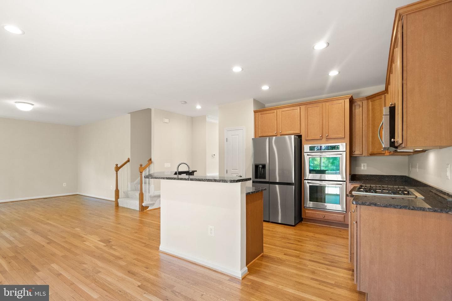 5484 Amberview Court photo 23