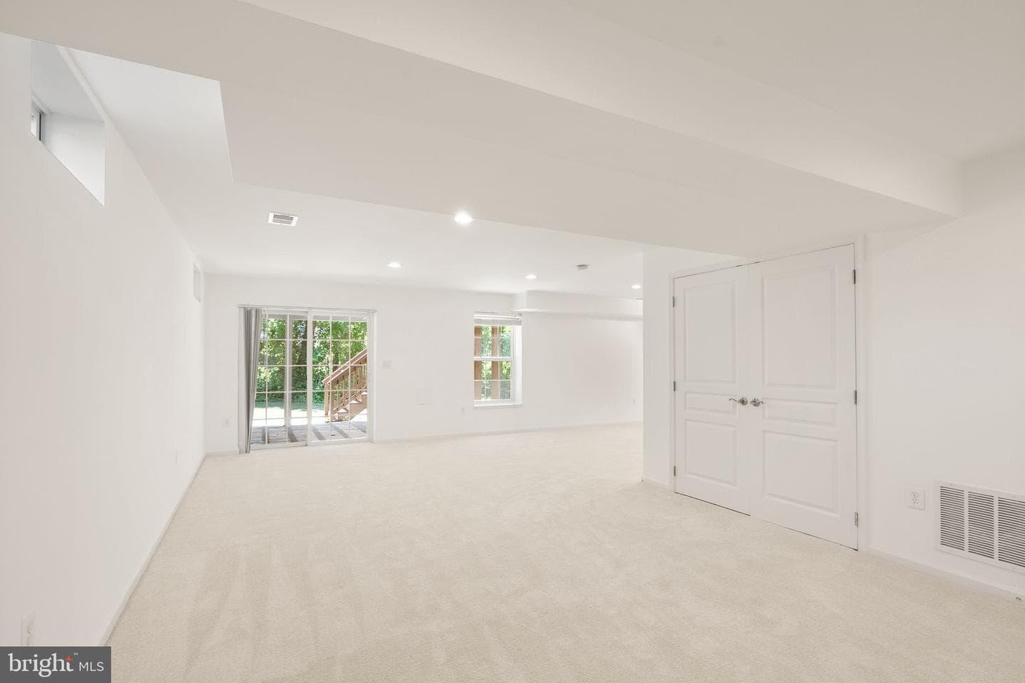 5484 Amberview Court photo 55
