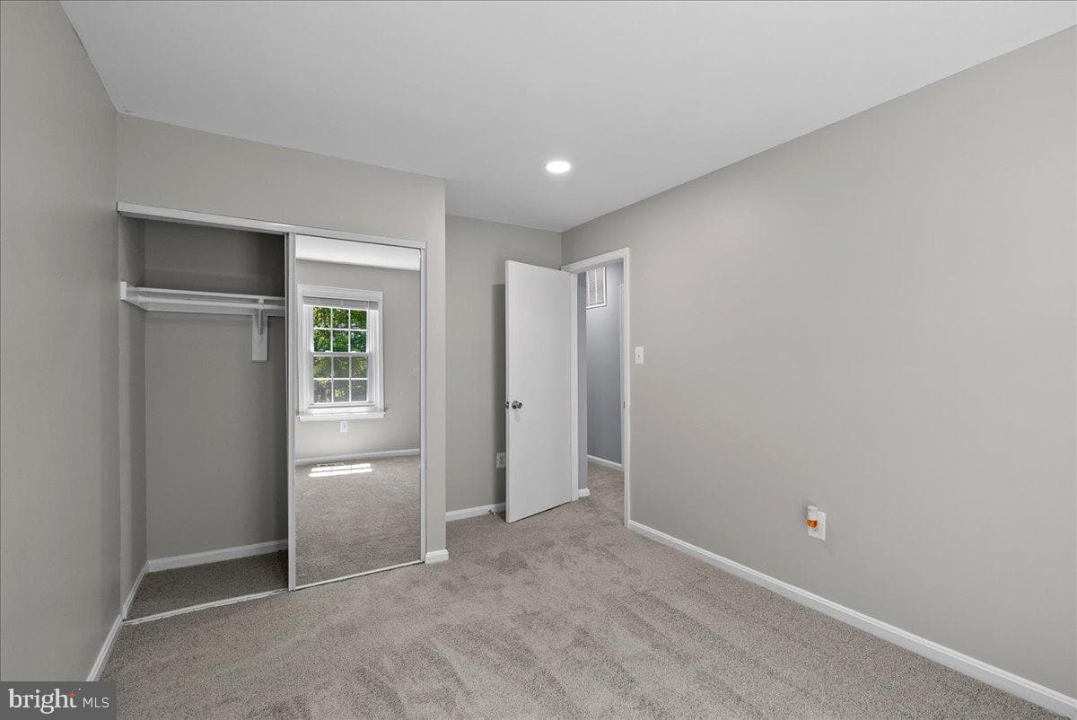 2839 Bowes Lane photo 29