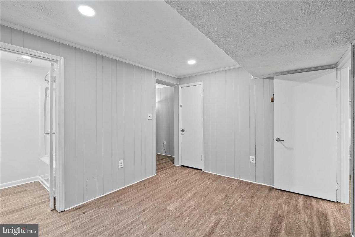 2839 Bowes Lane photo 32