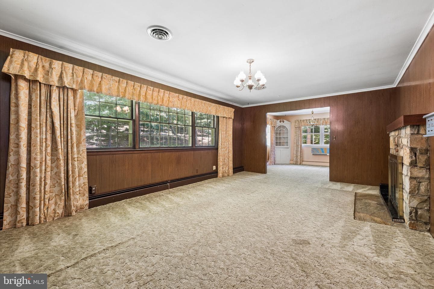 2112 Youngs Drive photo 9