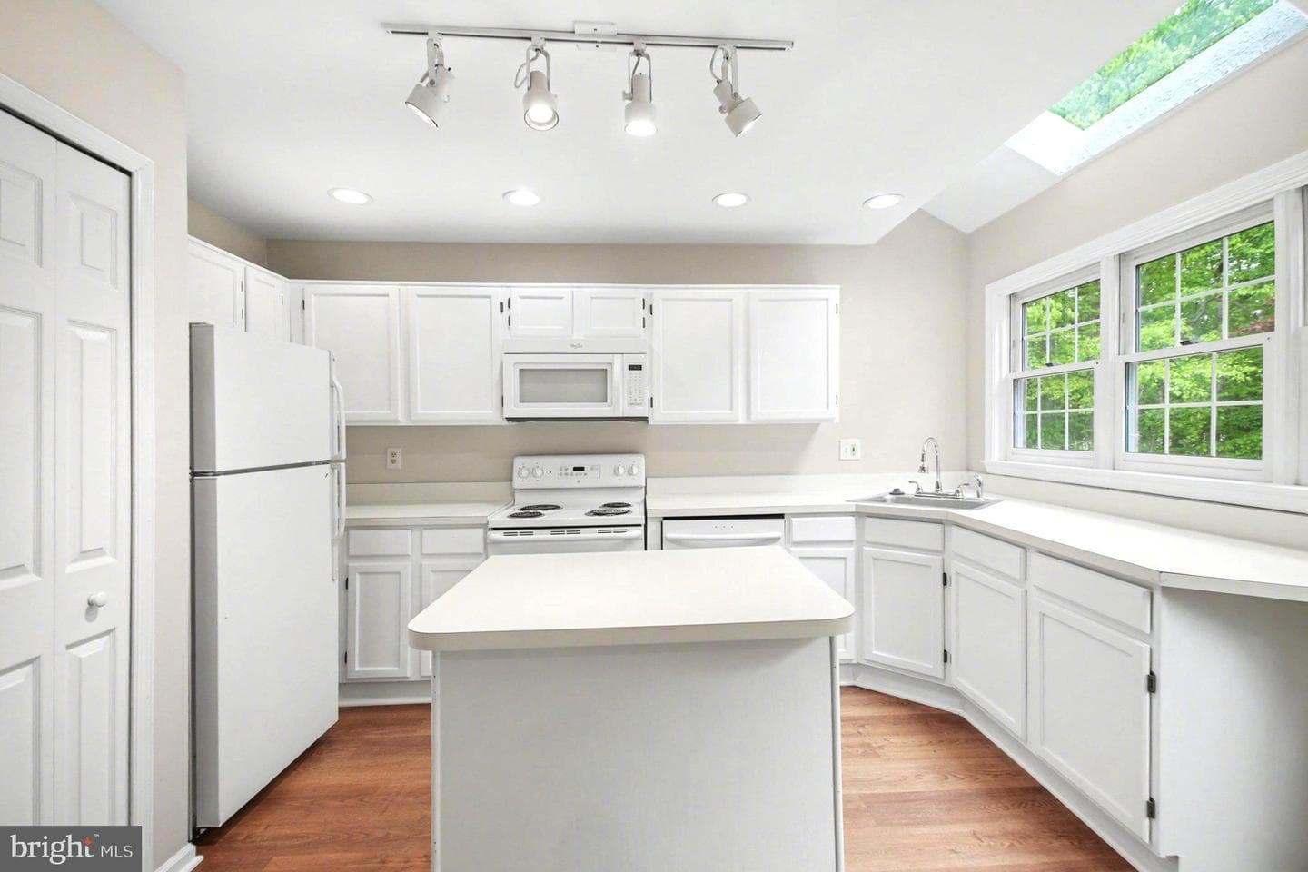 3263 Corcyra Court photo 8