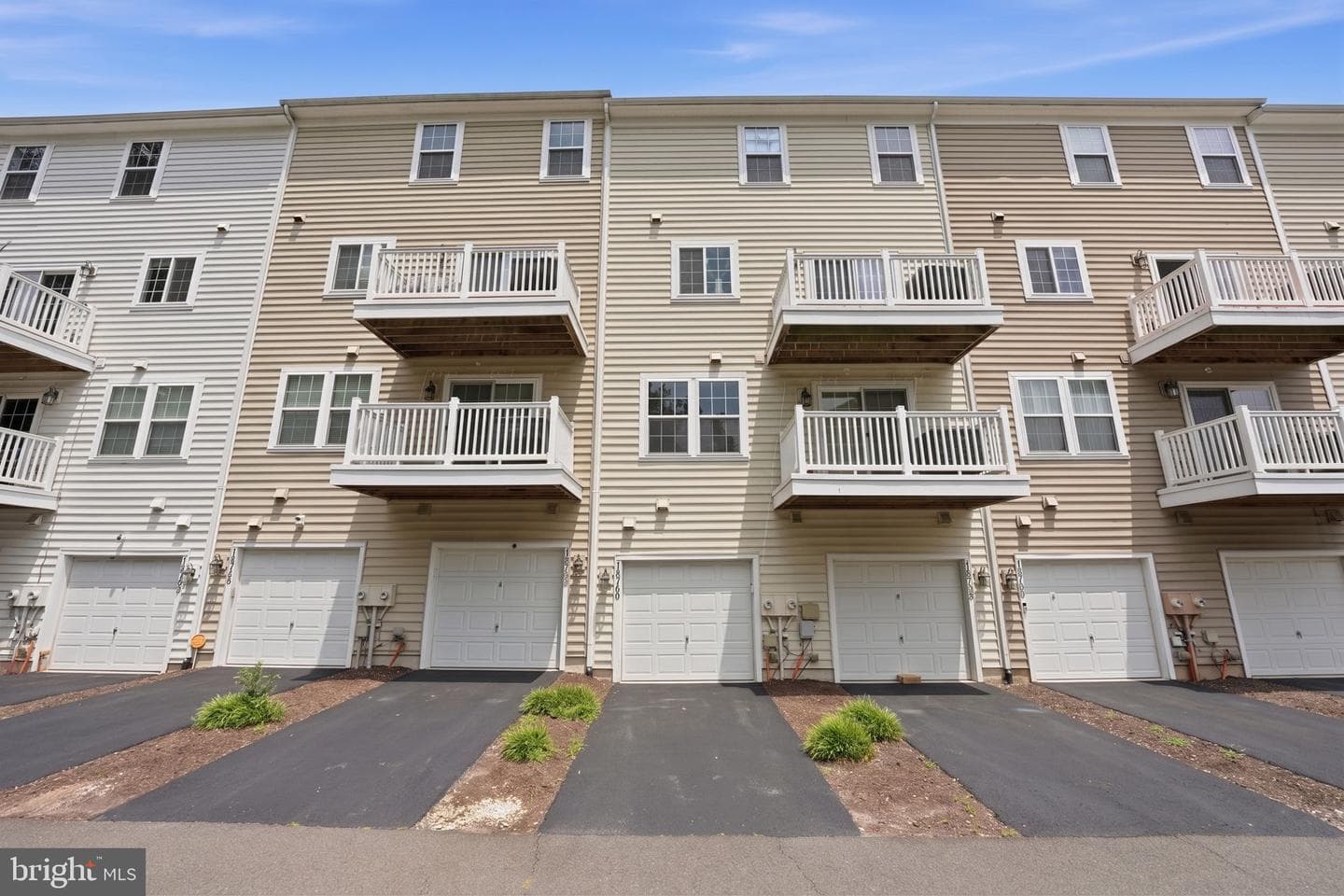 14760 Malloy Court photo 3