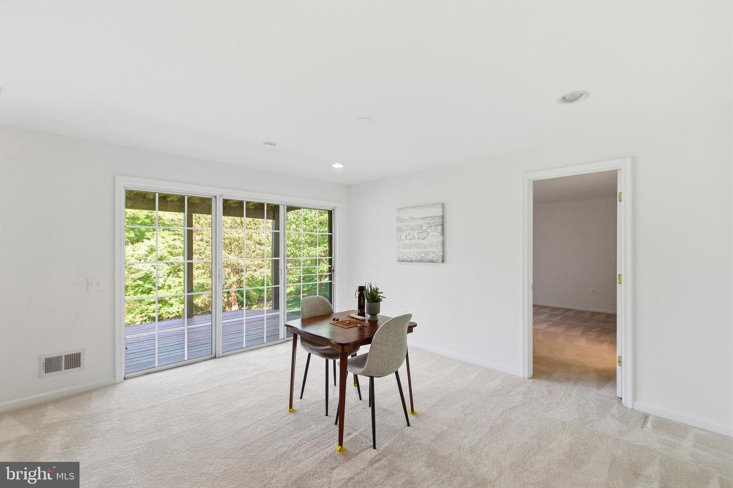 1842 Faversham Way photo 39