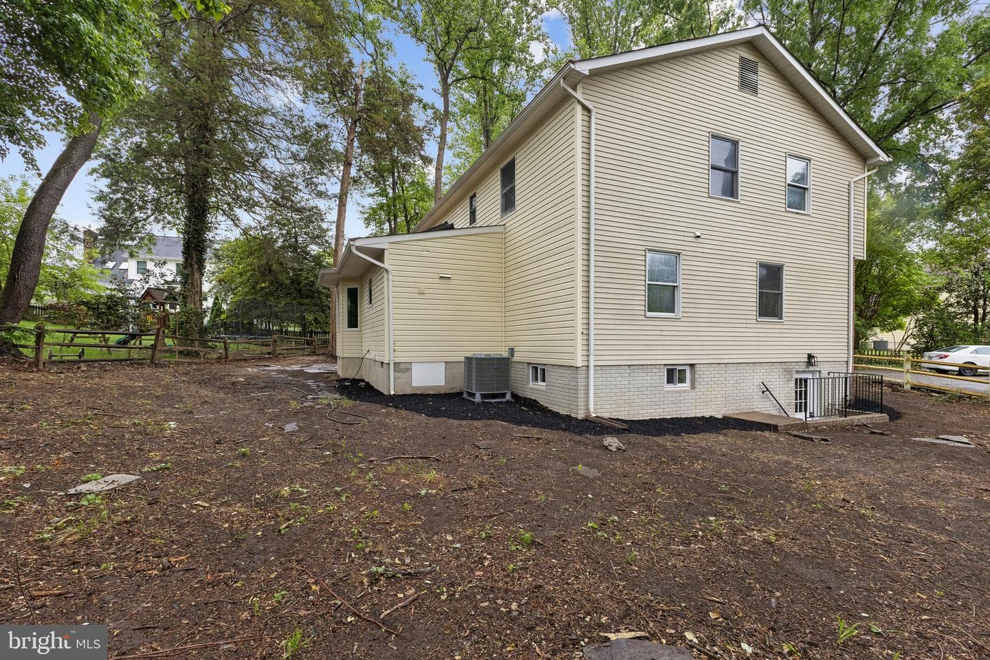 16202 Edgewood Drive photo 4