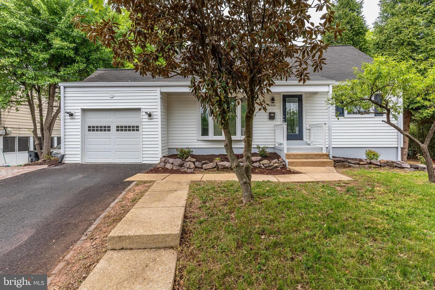 9400 Chatham Street photo 2