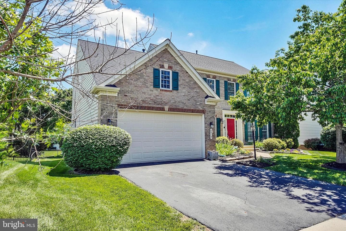 6519 Debhill Lane photo 4