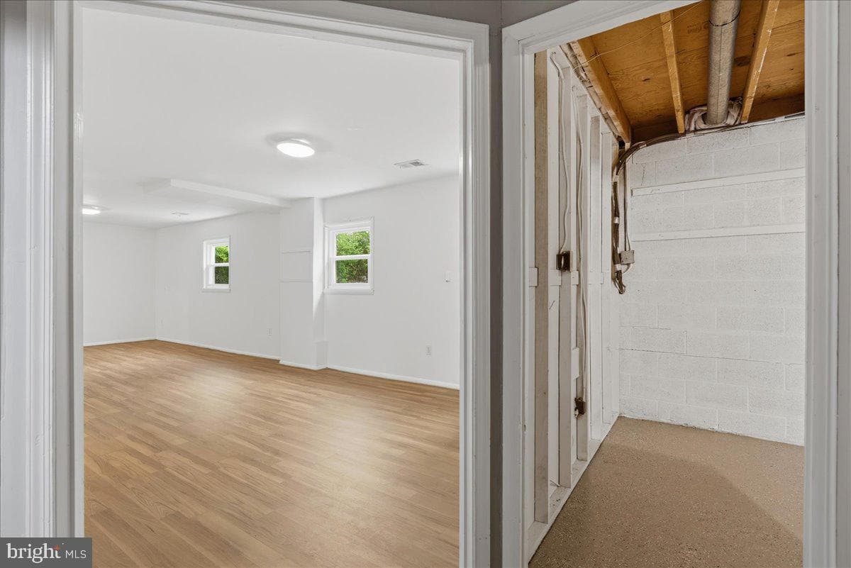 7987 Deward Court photo 32