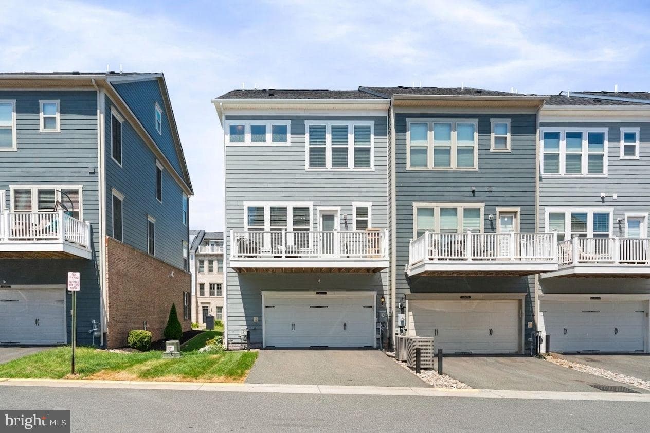 17259 Herring Gull Lane photo 4