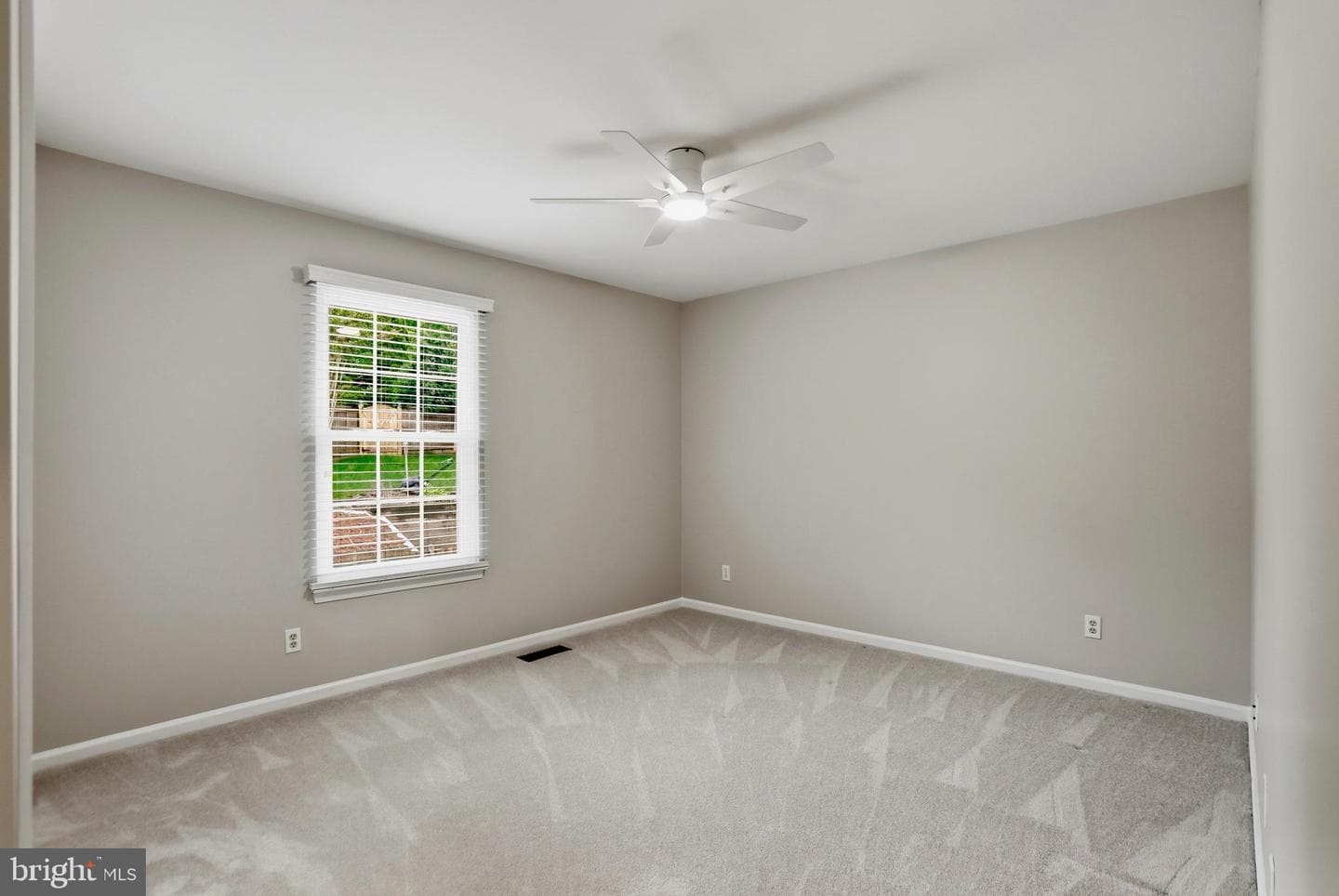 8007 Station Road photo 23