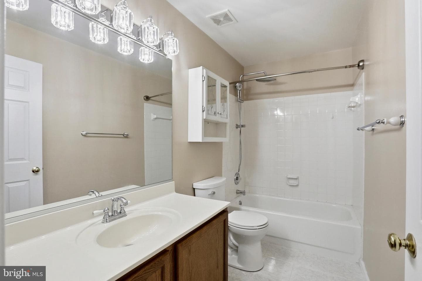 8007 Station Road photo 24