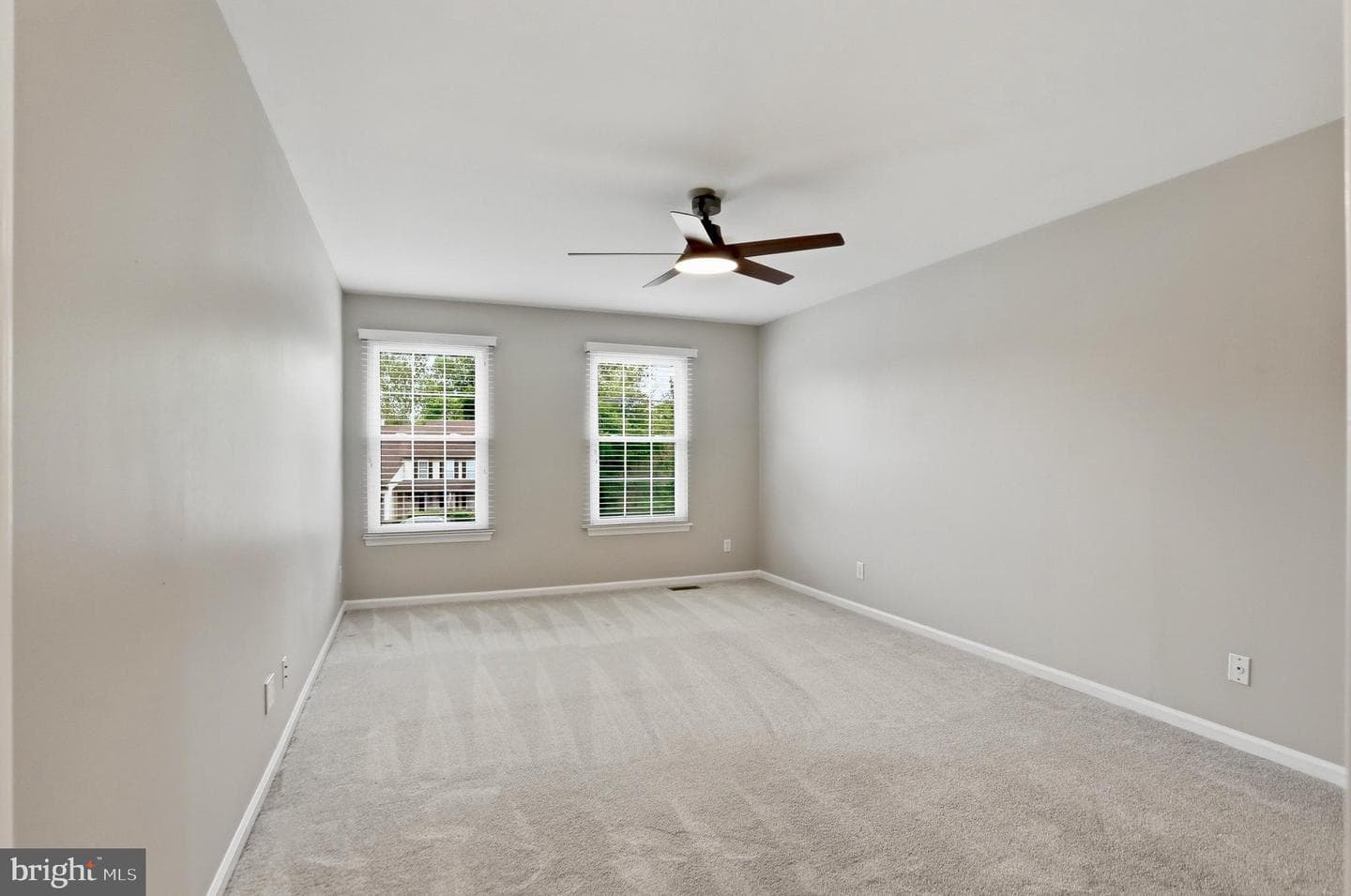 8007 Station Road photo 25