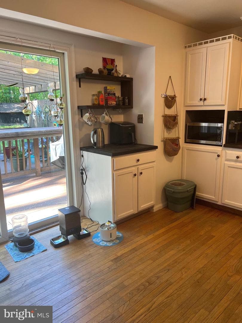 15760 Oak Ln photo 17