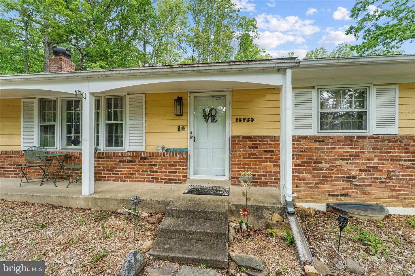 15760 Oak Ln photo 5