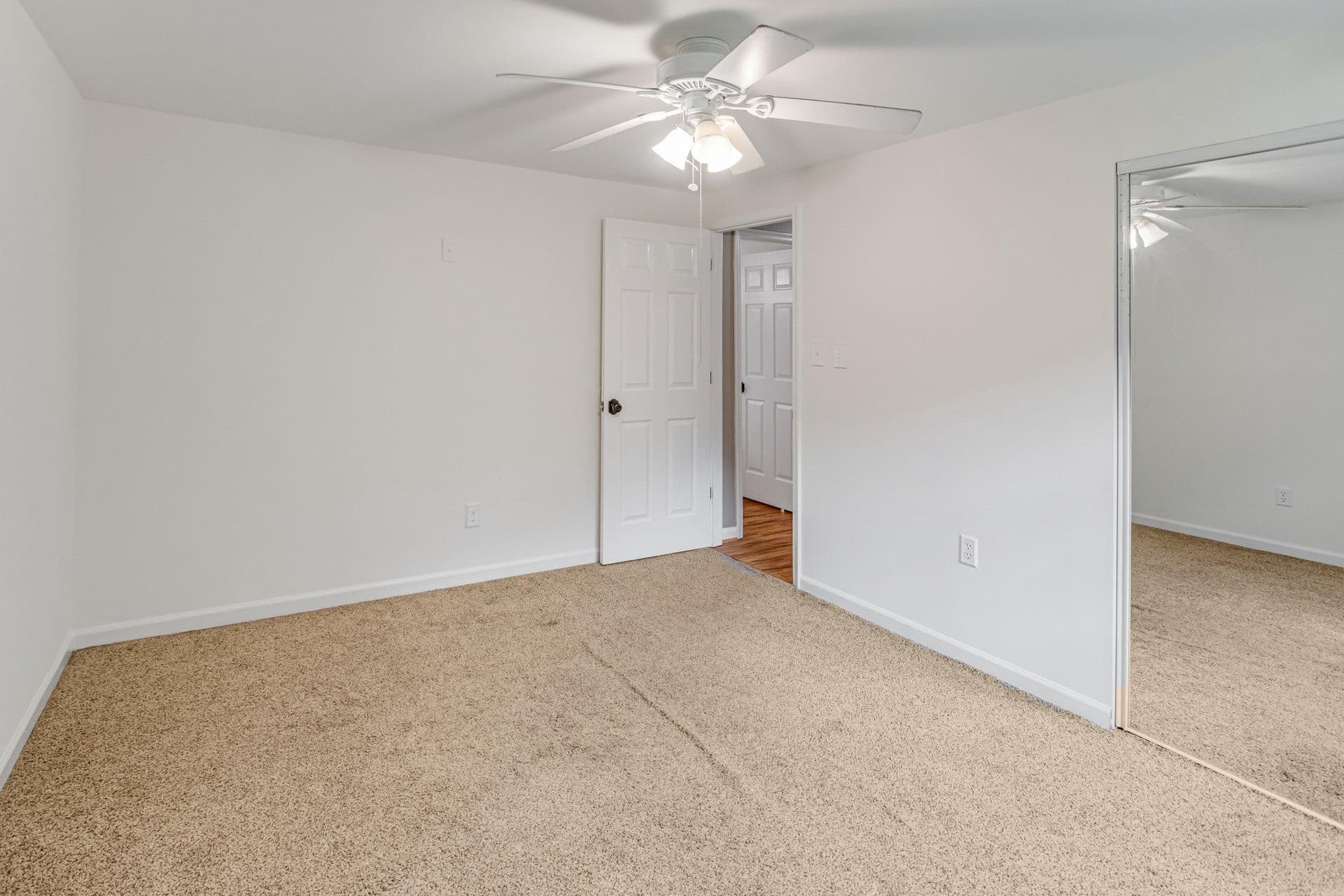 8005 Gracie Drive photo 19