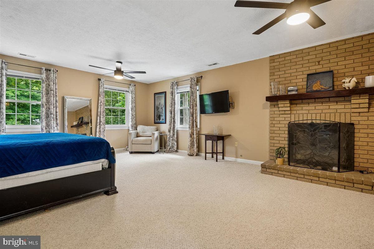 15792 Devonald Place photo 25