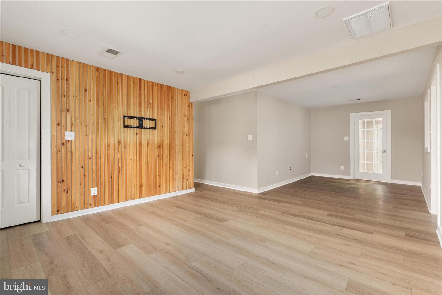 14013 Glenkirk Road photo 4