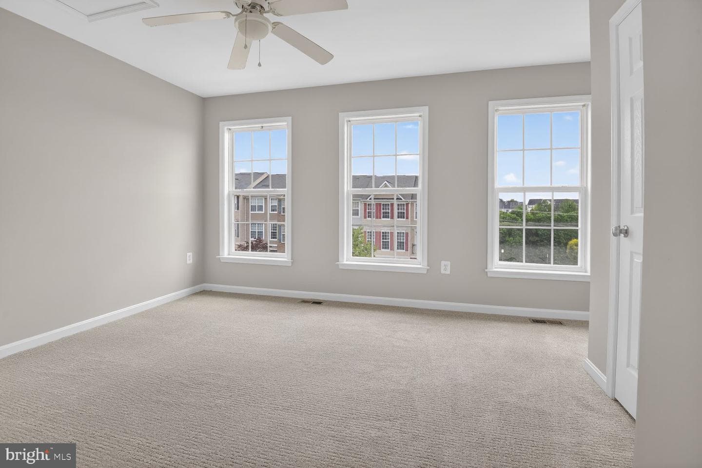 15700 John Diskin Circle photo 20