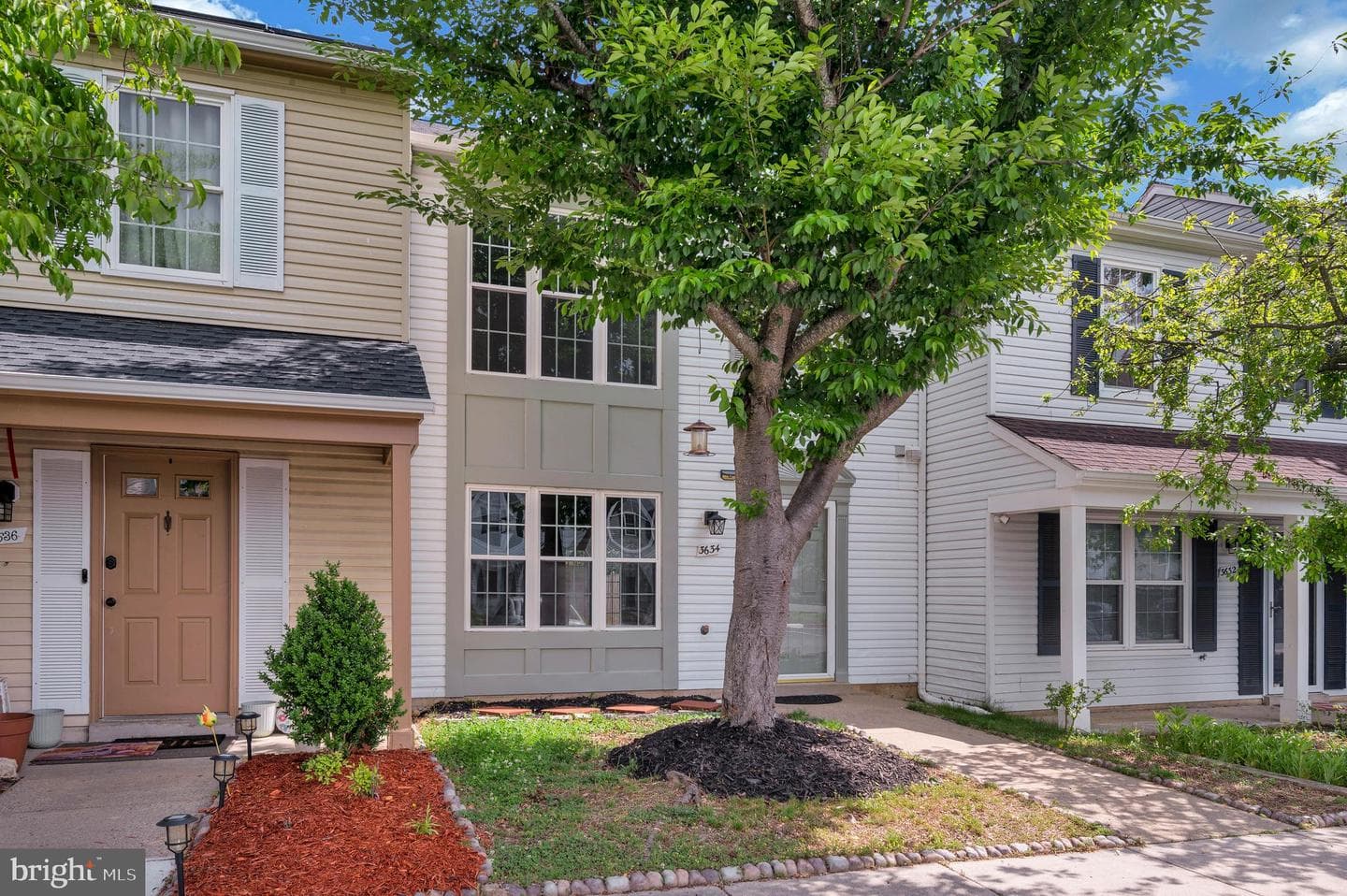 3634 Dahlgren Place photo 2