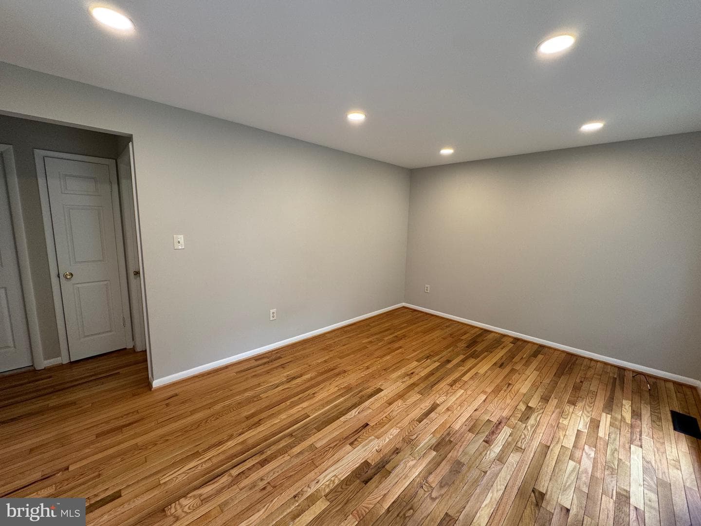 5372 Seneca Court photo 19