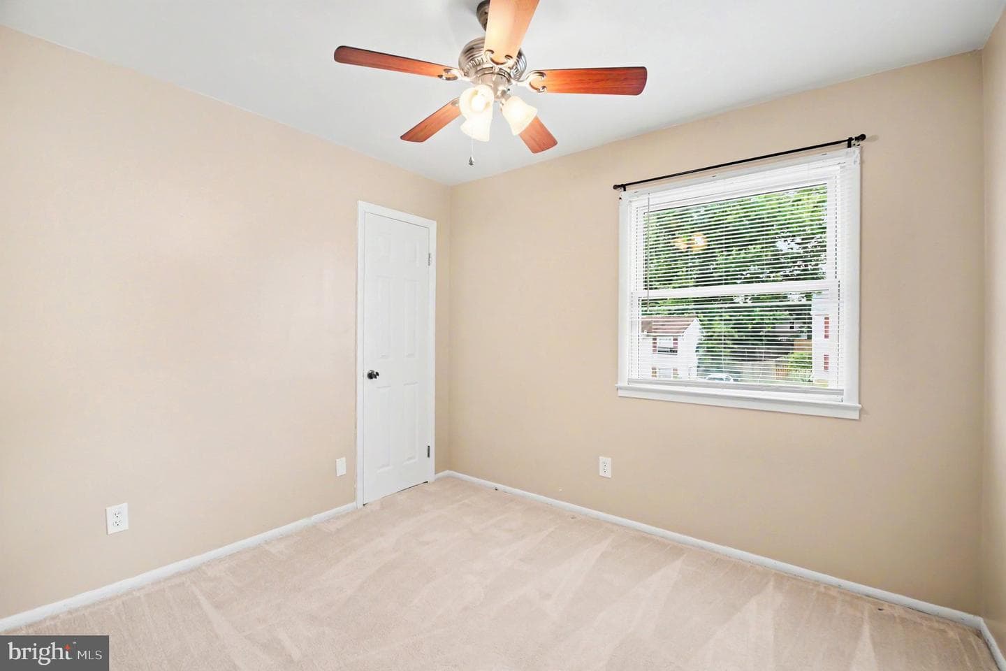 4918 Longhorn Dr photo 12