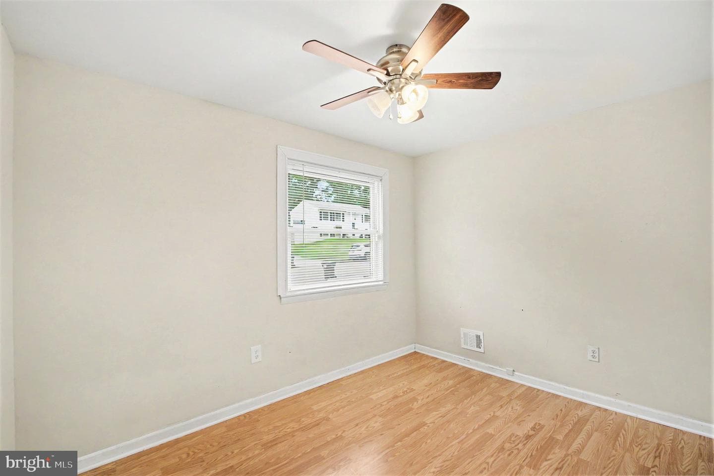4918 Longhorn Dr photo 17