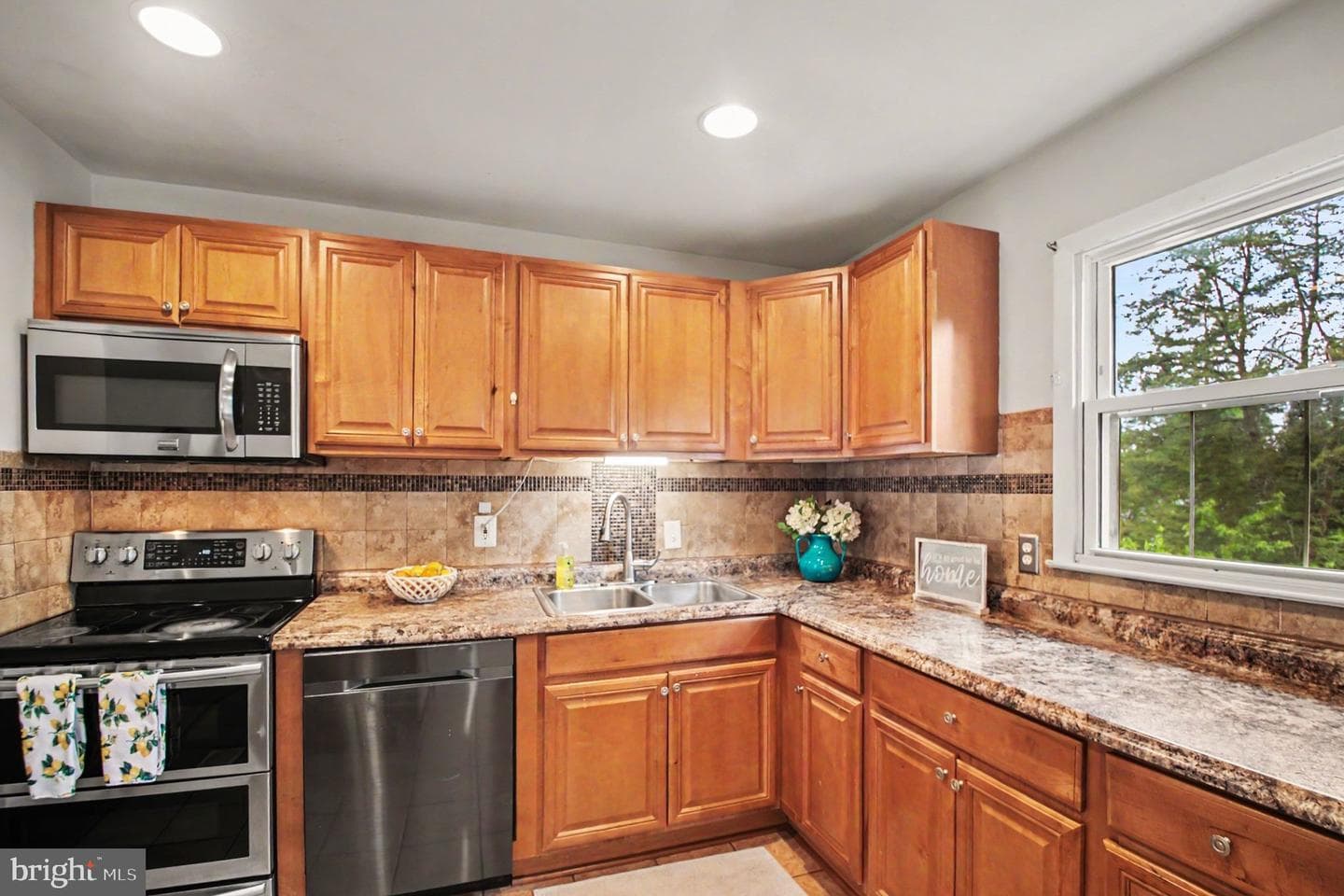 4918 Longhorn Dr photo 7