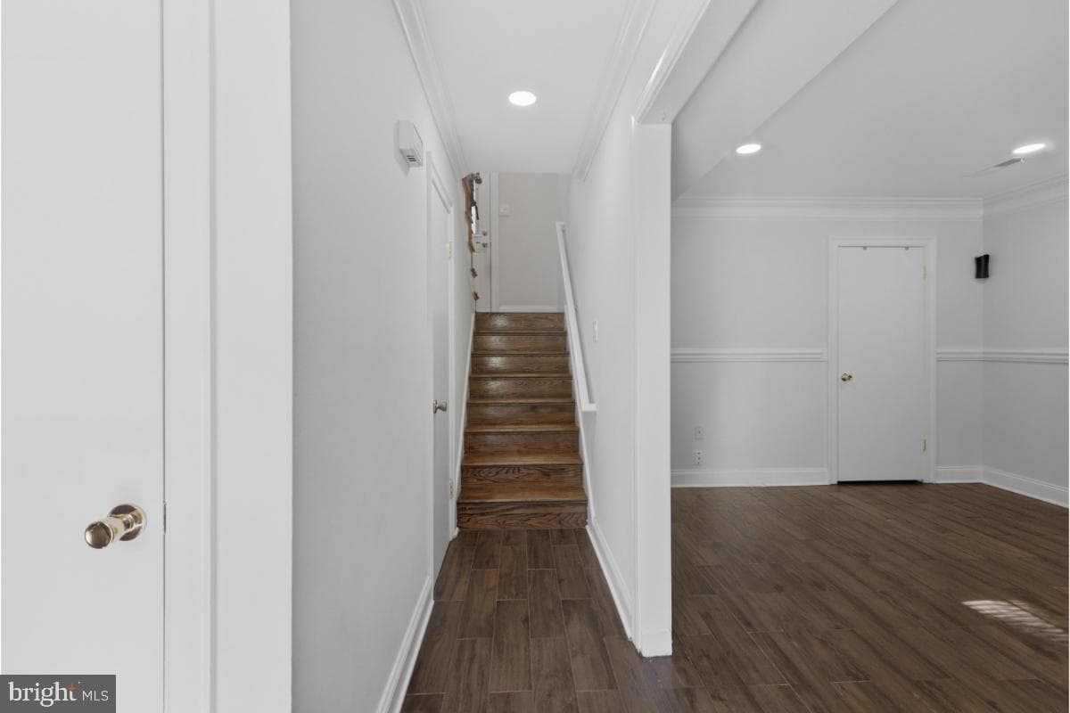 5283 Sudberry Lane photo 6