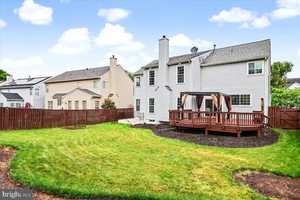 9060 Sainsbury Court photo 48
