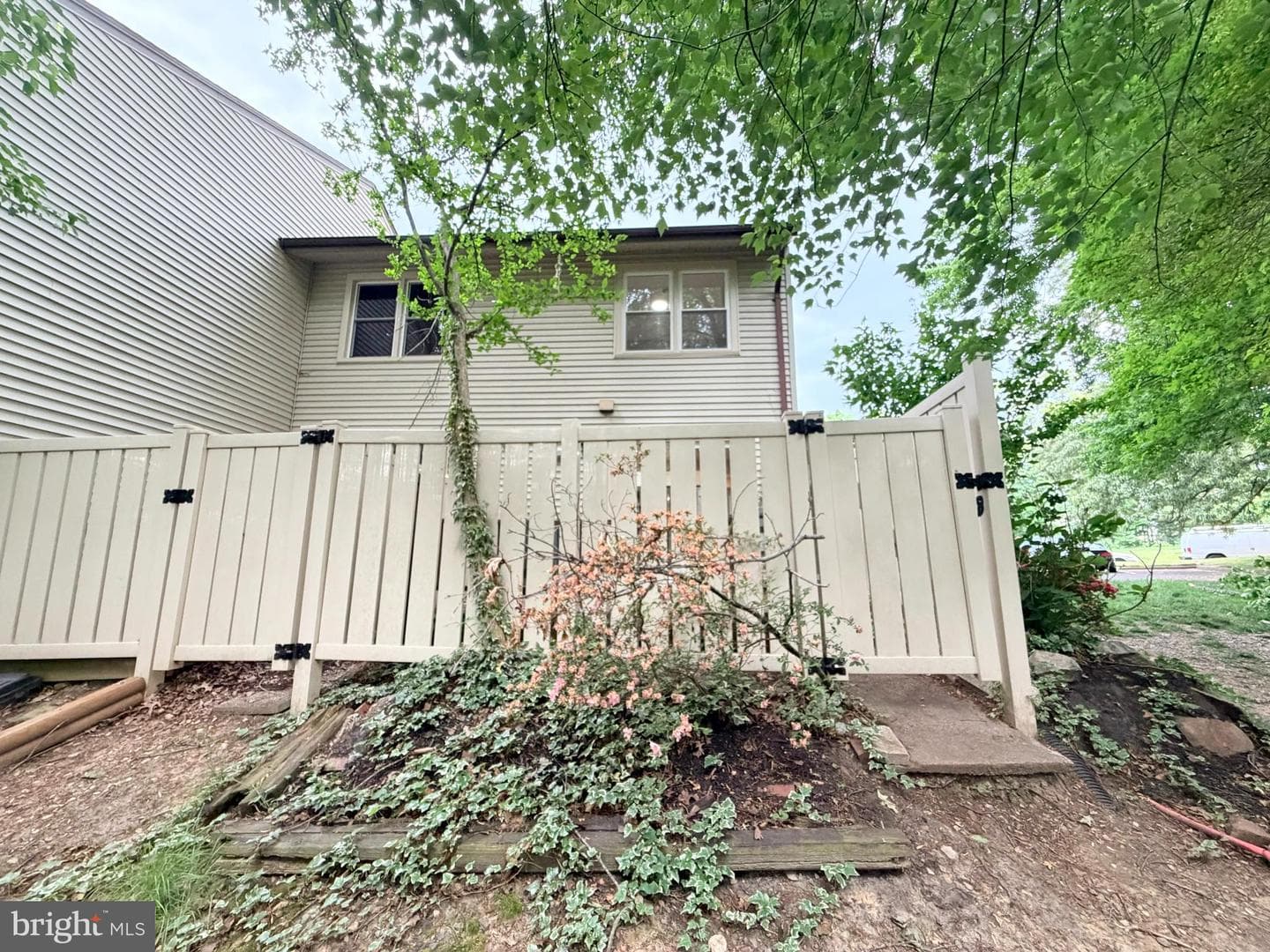 2823 Chablis Circle photo 22