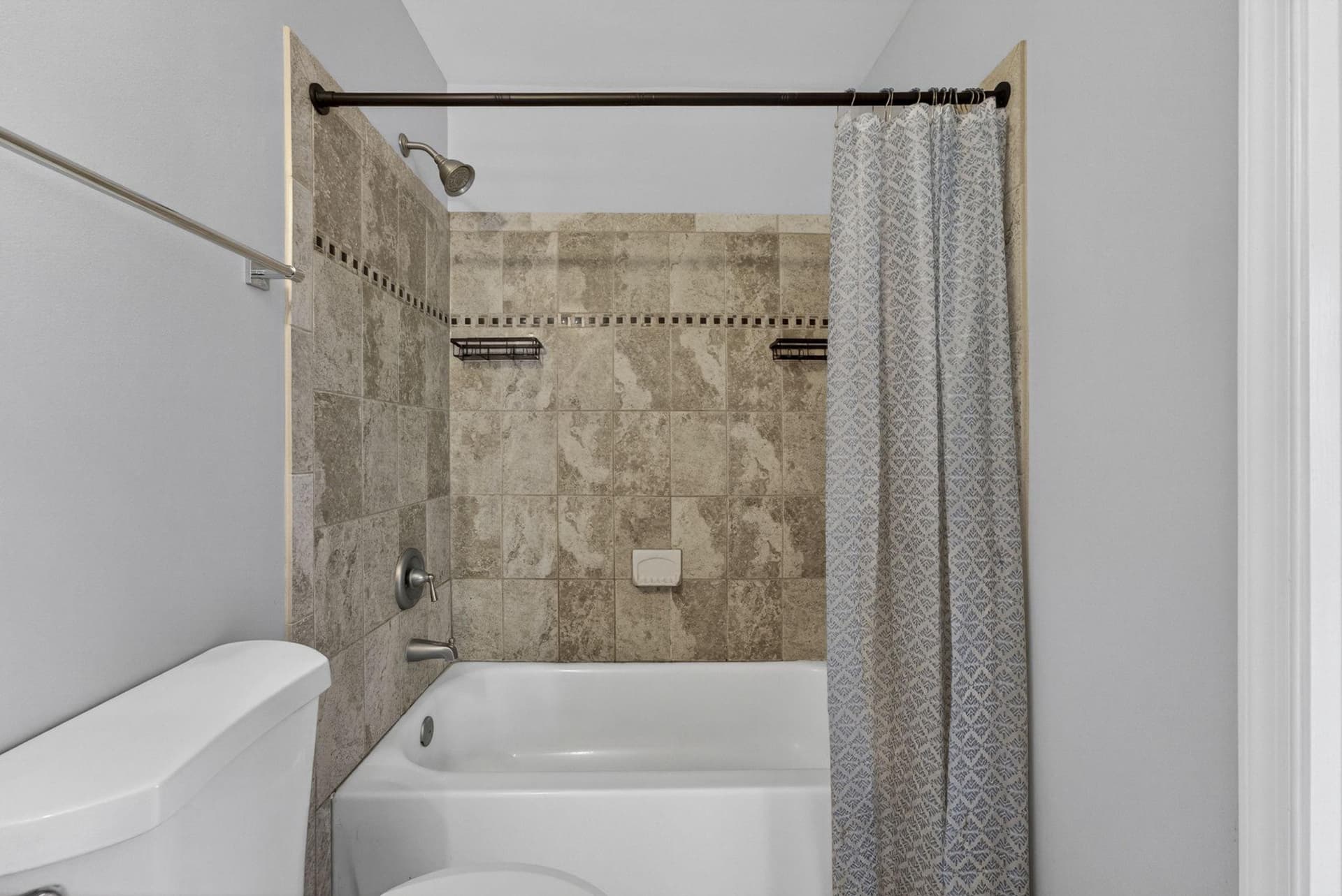 8636 Newton Place photo 12