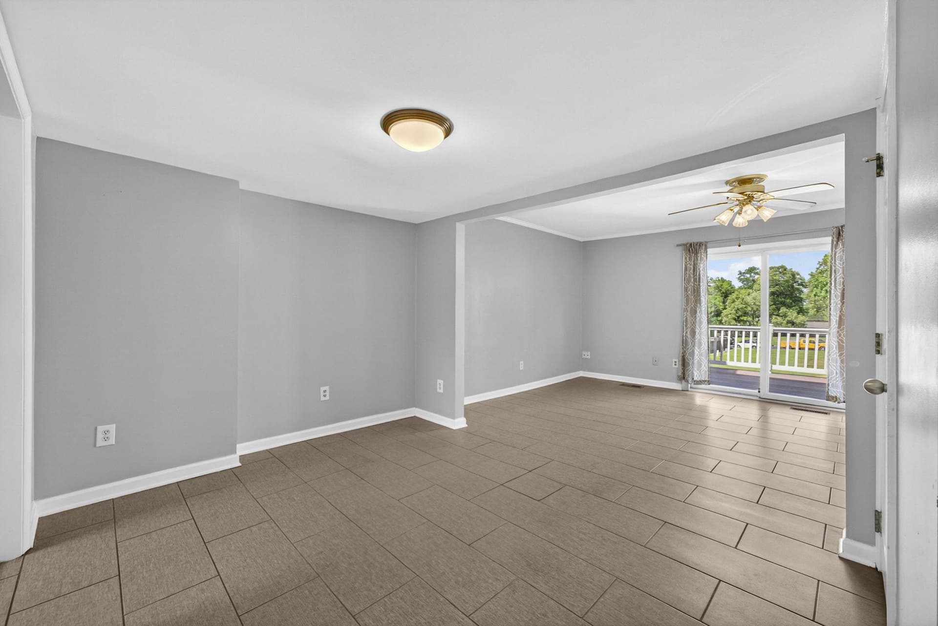 8636 Newton Place photo 5