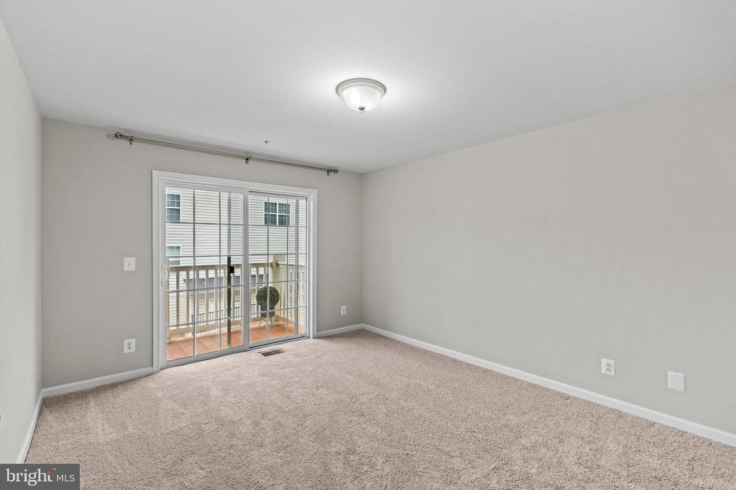 15324 Kensington Park Drive photo 23
