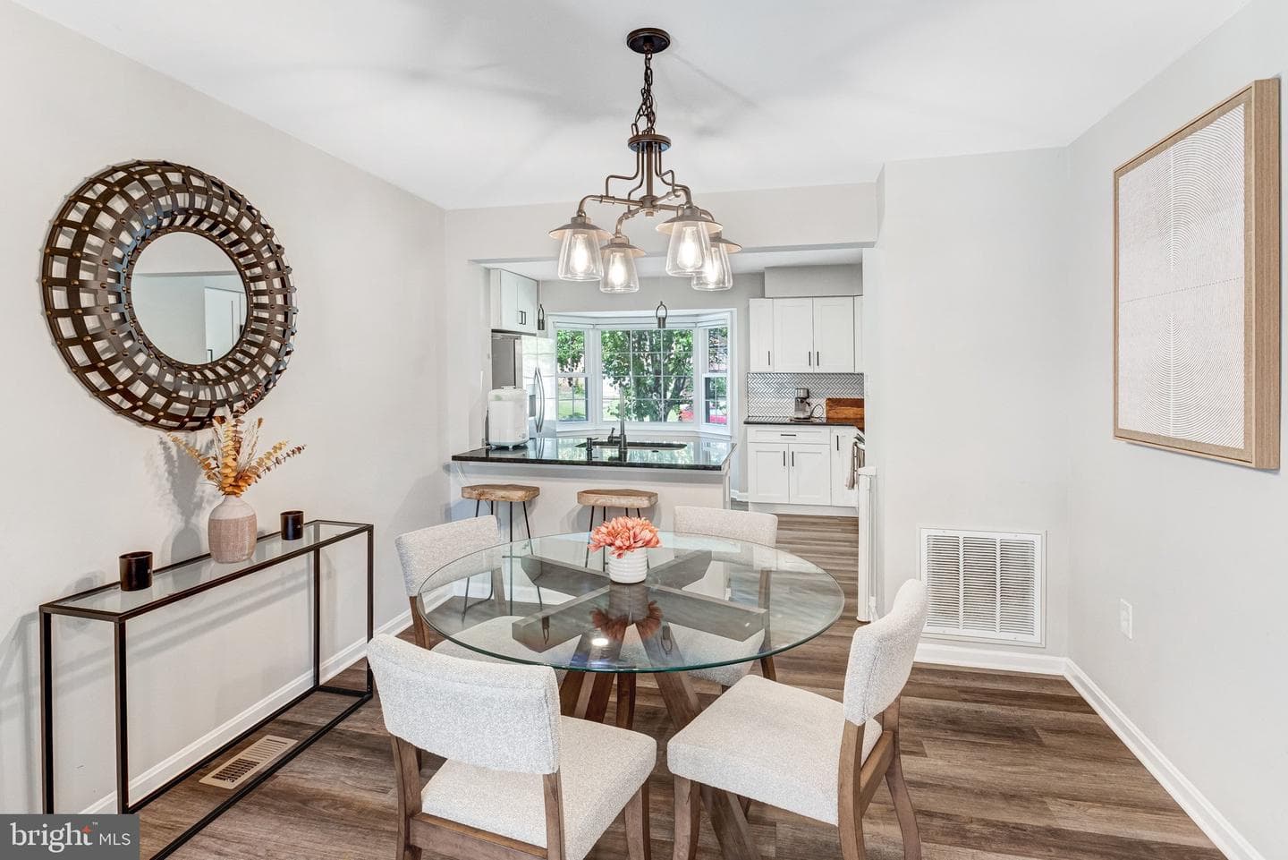 3489 Legere Court photo 4