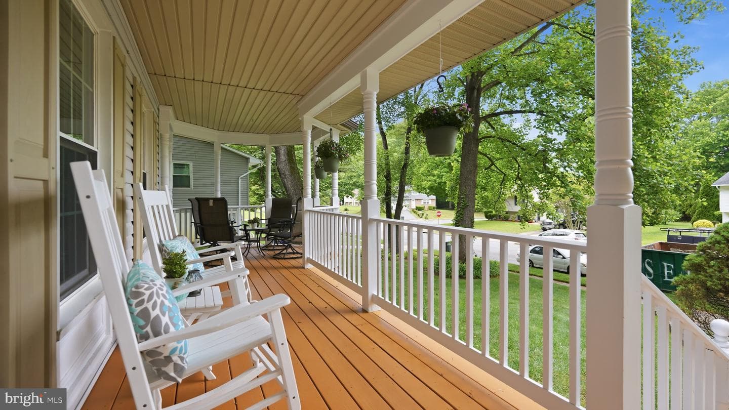 2515 Tabor Court photo 3