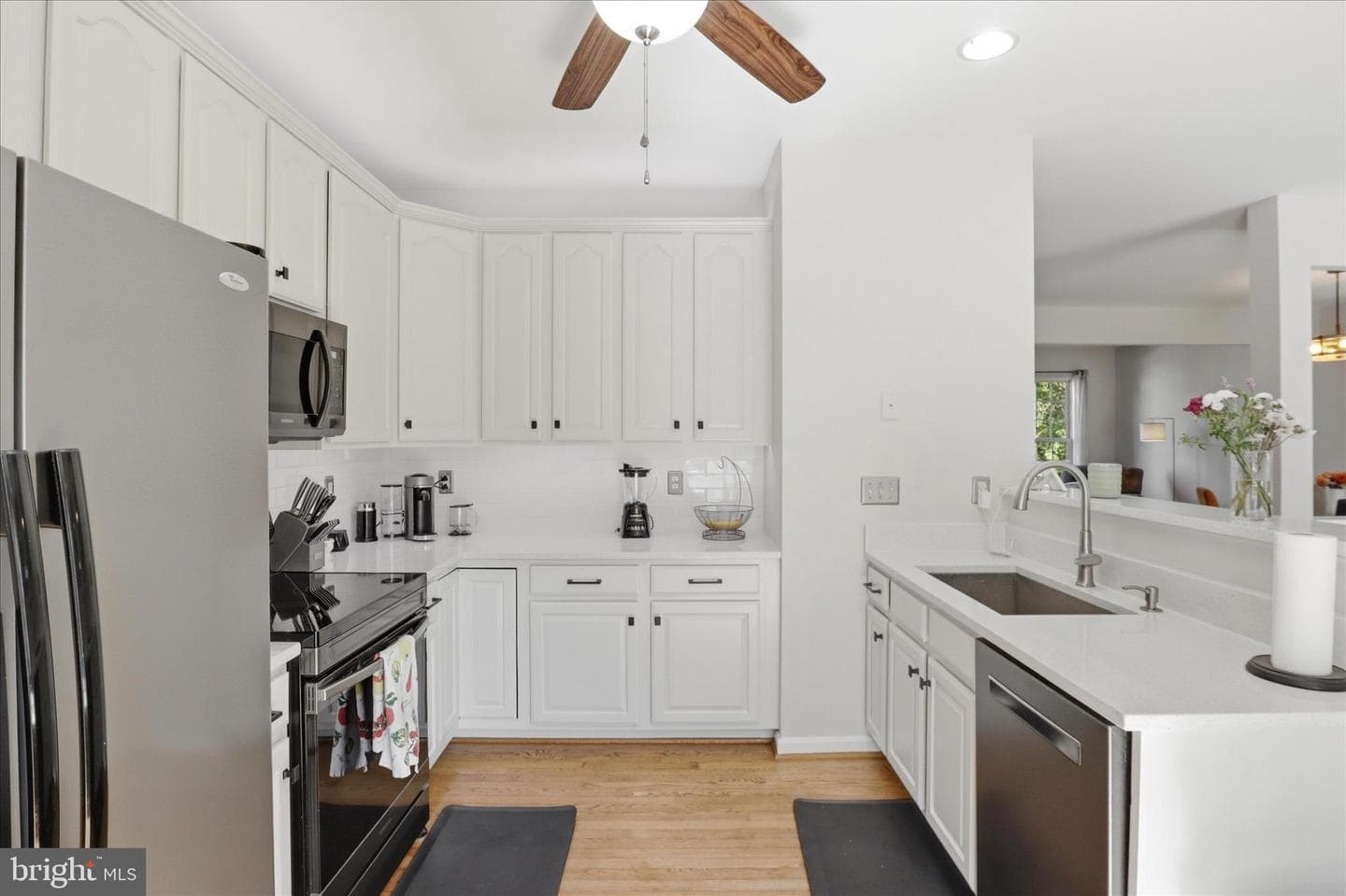 8812 Fenimore Place photo 13