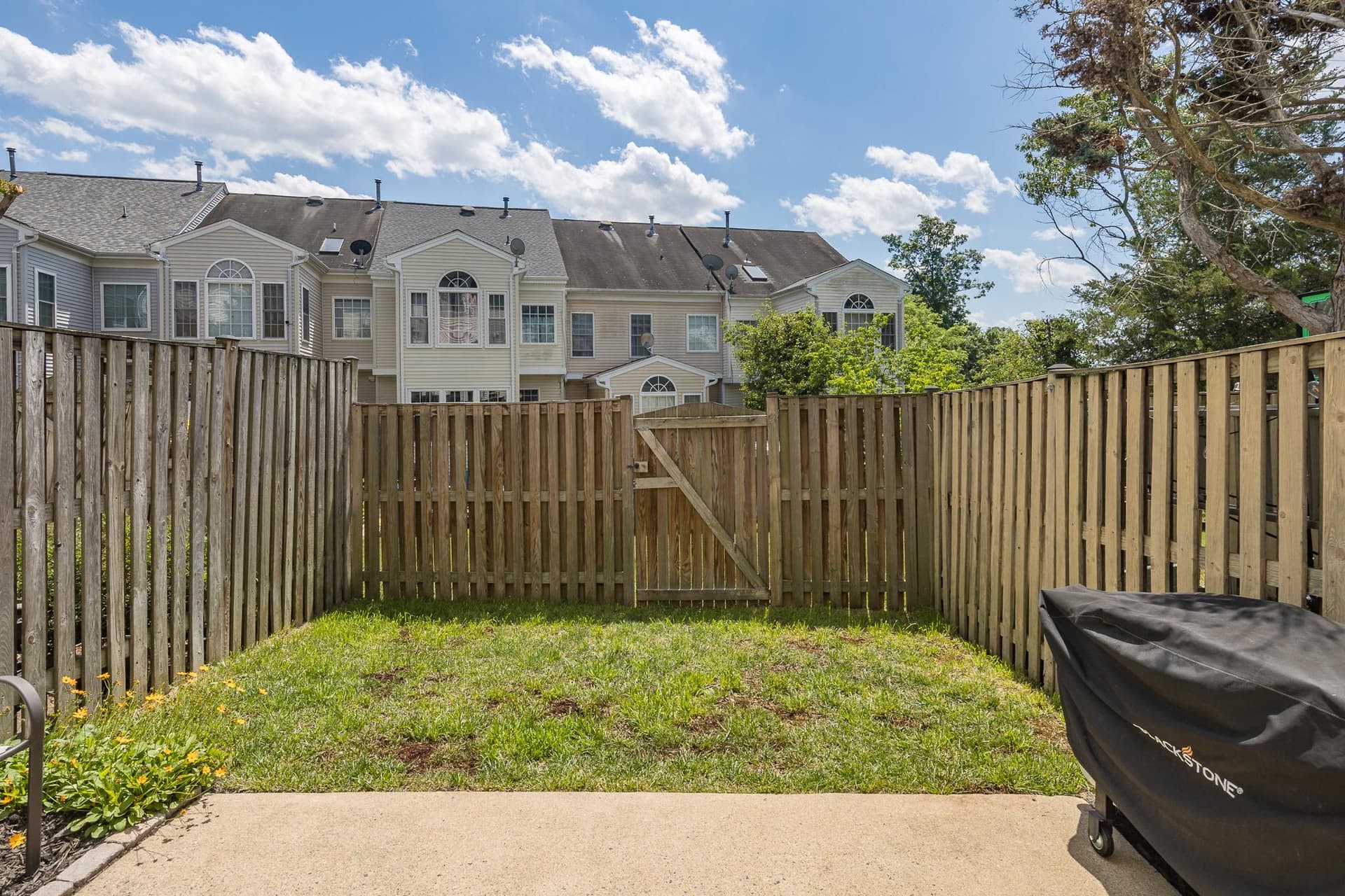 13735 Denham Way photo 29