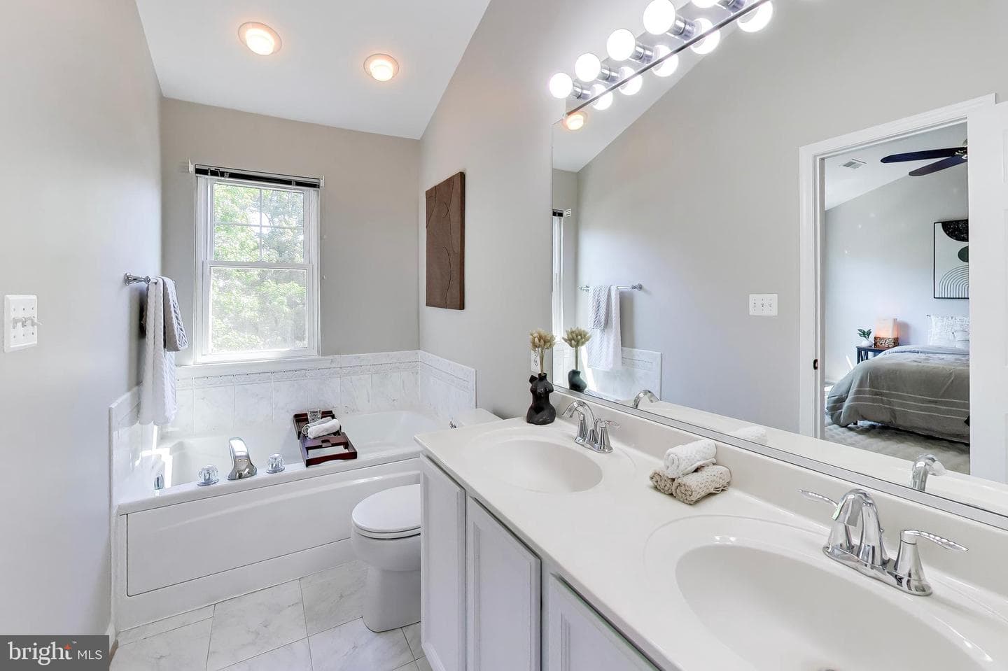 3546 Moon Way photo 21