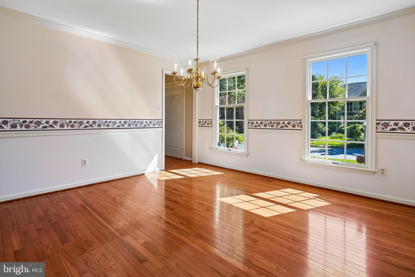 16109 Olmstead Lane photo 4