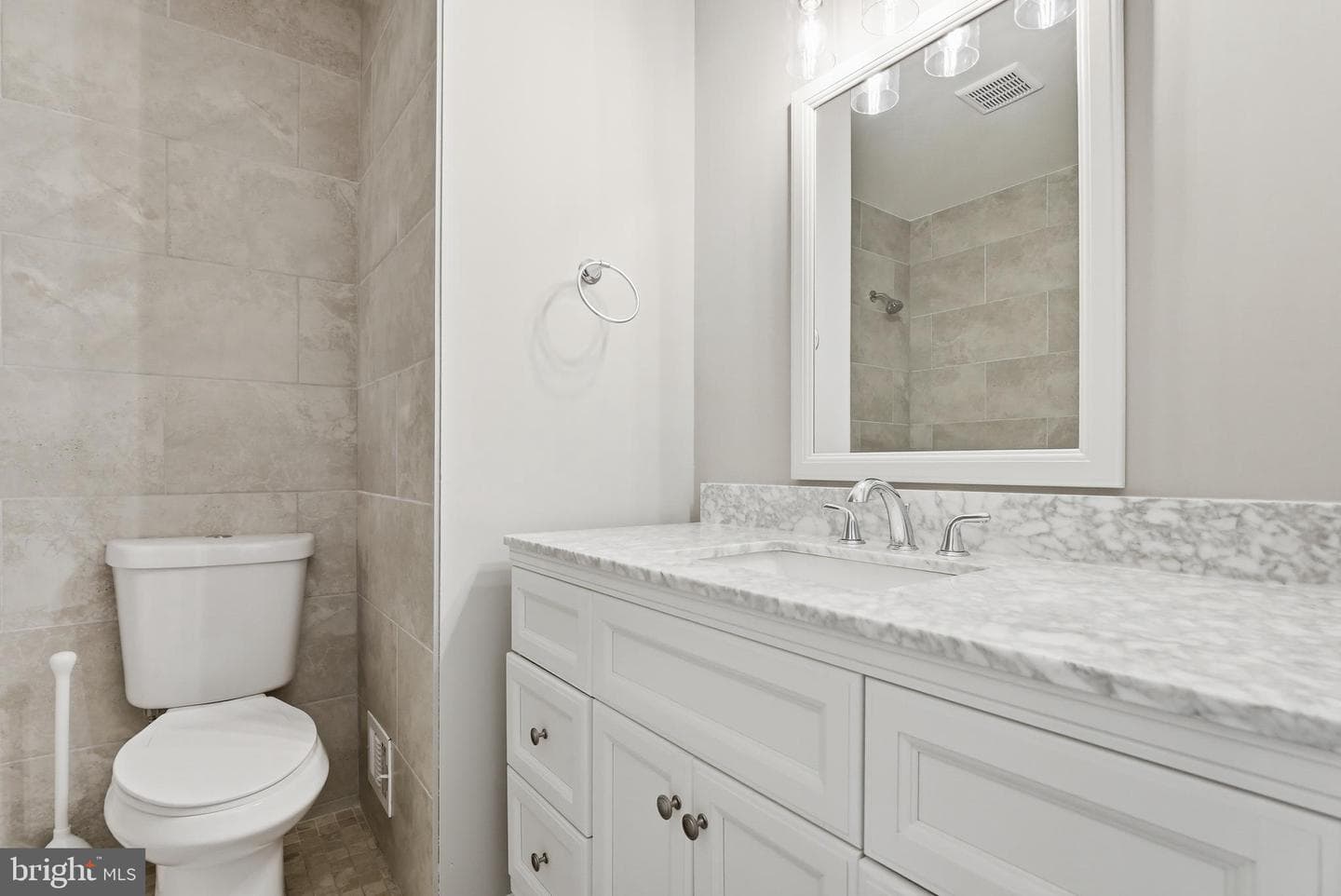 7410 Roxbury Avenue photo 18