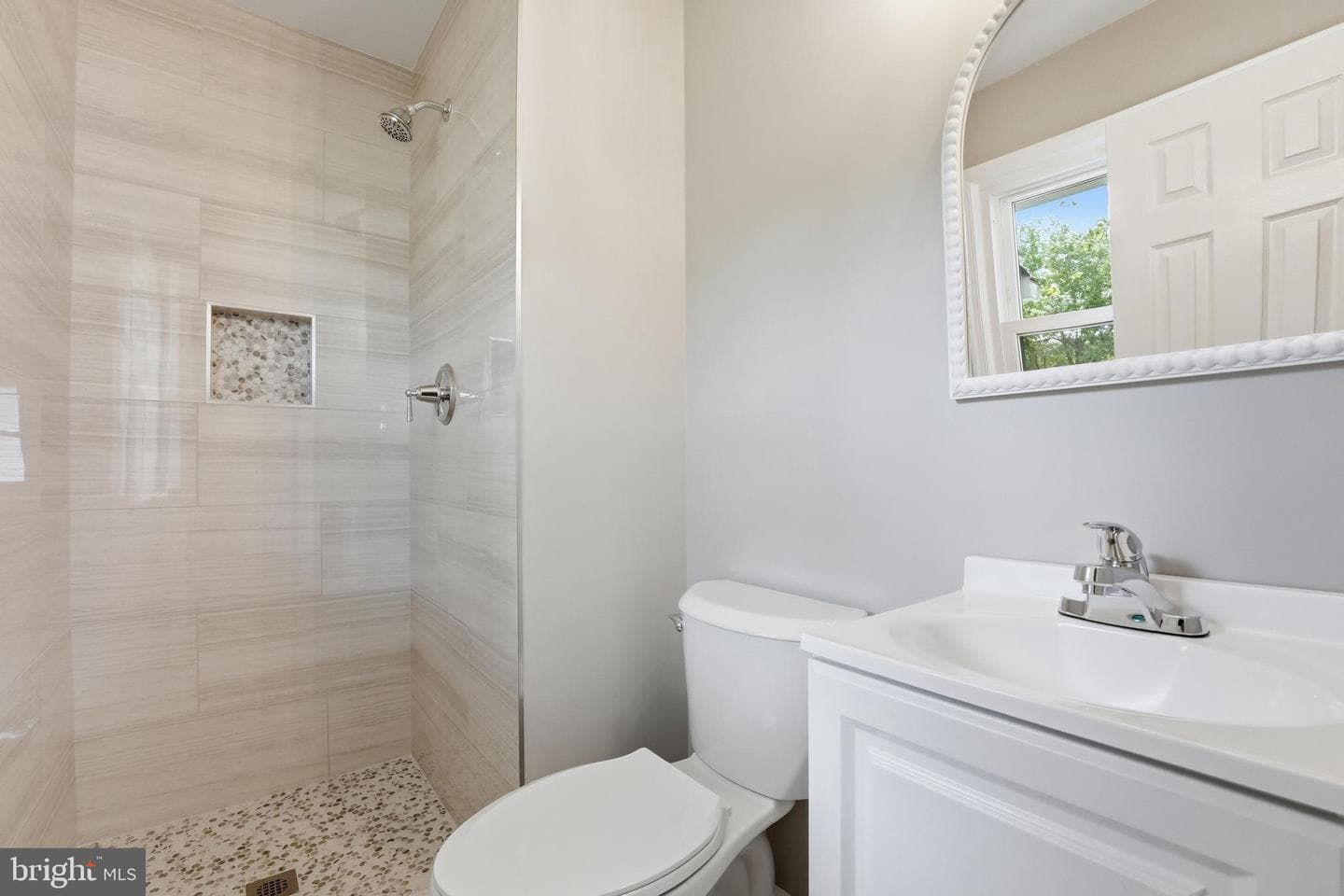 7410 Roxbury Avenue photo 22