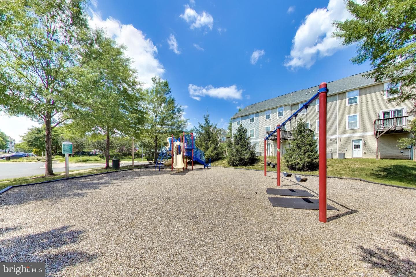 16815 Nuttal Oak Place photo 24