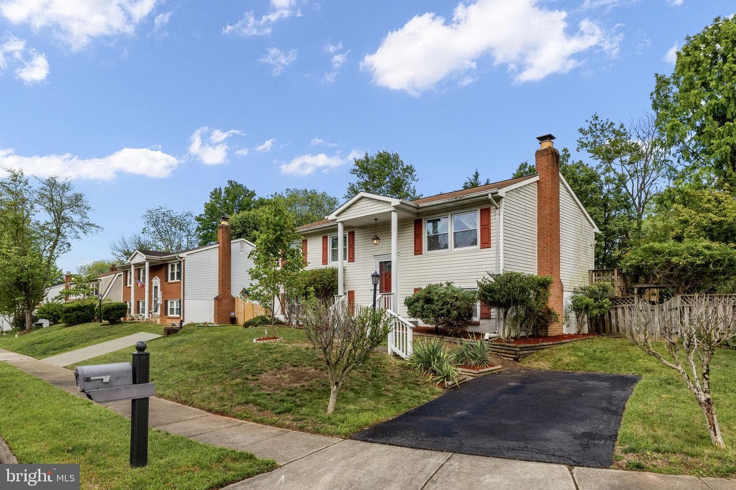 5236 Midway Court photo 4