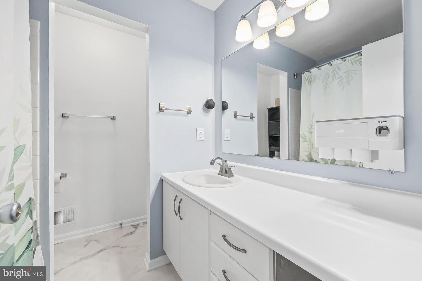14054 Fallbrook Ln photo 14