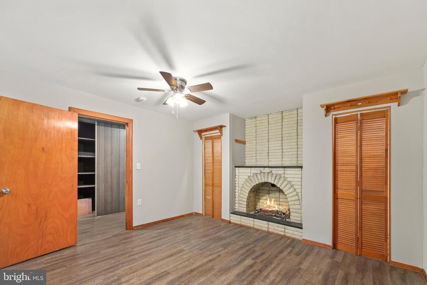 1403 Deerfield Lane photo 13
